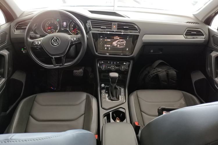 Used Volkswagen Tiguan L 2021 330TSI Automatic Two-Wheel Drive Smart Edition
