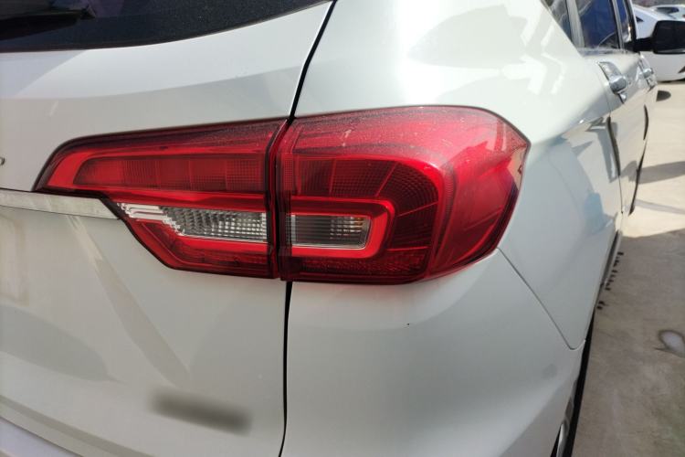 Used Haval M6 2018 Revised Version 1.5T DCT Two-Wheel Drive Elite Edition