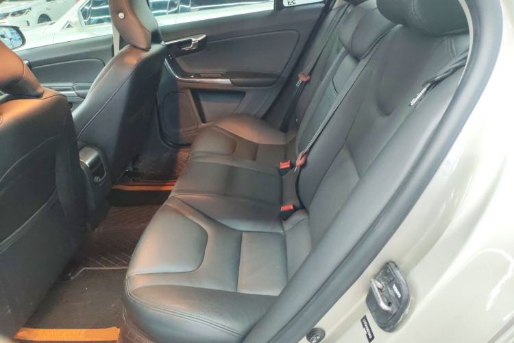 Used Volvo S60 2017 S60L T4 Smart Range Edition
