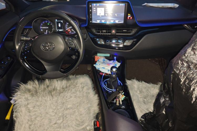 Used Toyota IZOA 2018 2.0L Yichi Version China VI Standard