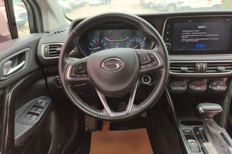 Used GAC Trumpchi GS4 2018 235T Automatic Two-Wheel Drive Luxury Smart Connectivity Version Steering Wheel