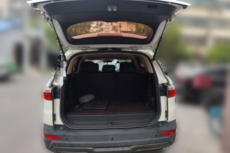 Used Dongfeng Fengon S560 2018 1.8L Manual Urban Model 7 Seats
