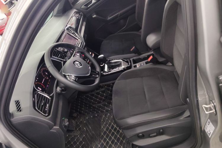 Used Volkswagen T-ROC 2020 280TSI DSG Two-Wheel-Drive Luxury Version
