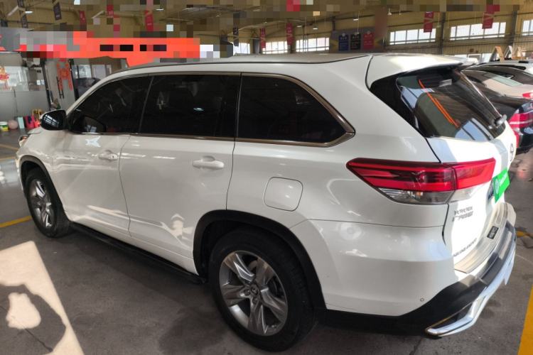 Used Toyota Highlander 2018 2.0T Four-Wheel Drive Luxury Edition 7 Seats China V Emission Standard
