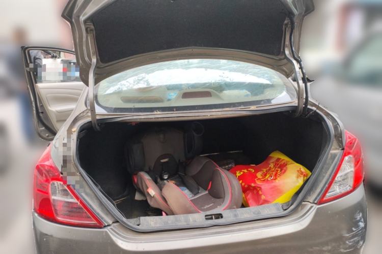 Used Nissan Sunny 2014 1.5XE Manual Comfort Edition Trunk