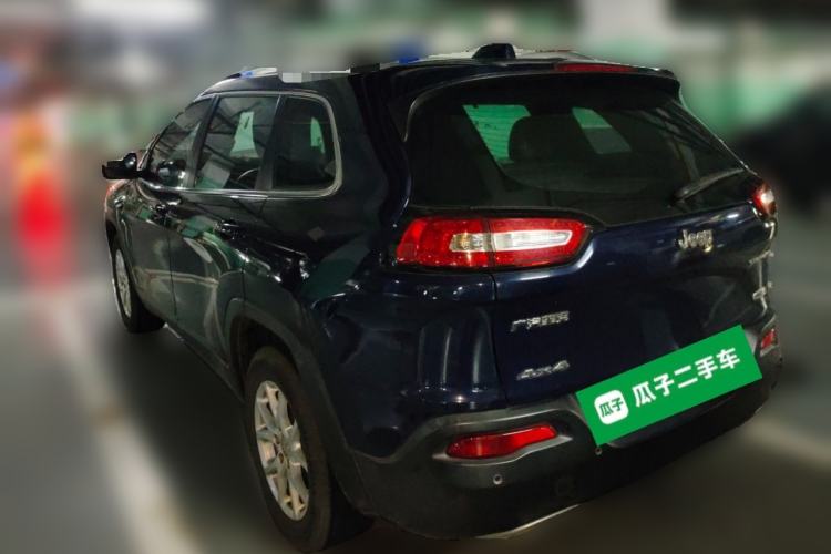 Used Jeep Cherokee 2016 2.4L Professional Smart Version