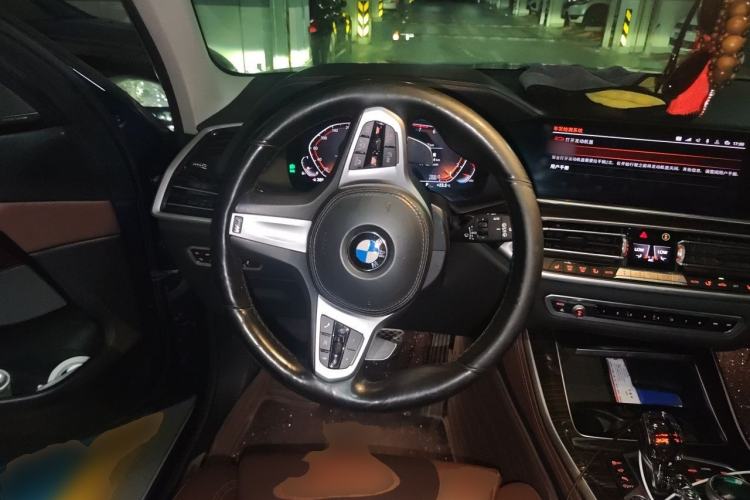 Used BMW X5 2019 xDrive40i Luxury Model with M Sport Package
