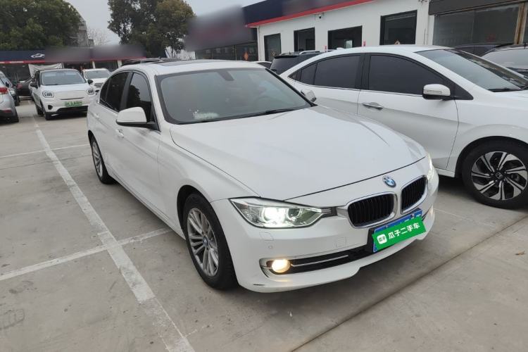 Used BMW 3 Series 2015 316Li Fashion Model
