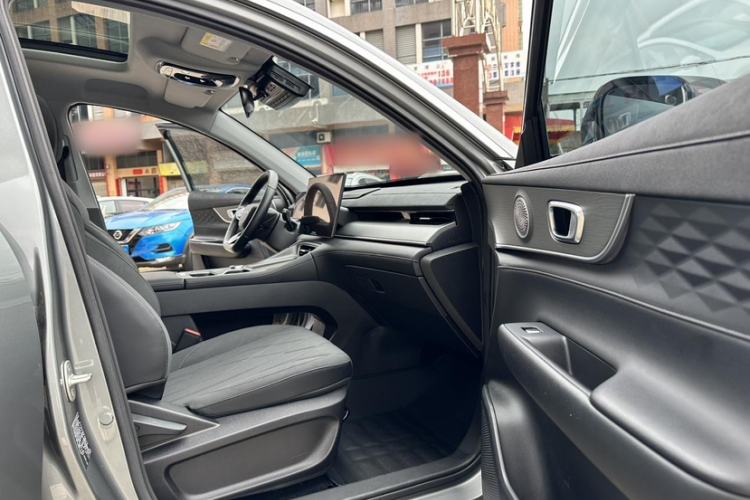 Used Fengyun T8 2025 1.5T 130 km Luxury Edition 5-Seater Interior 5