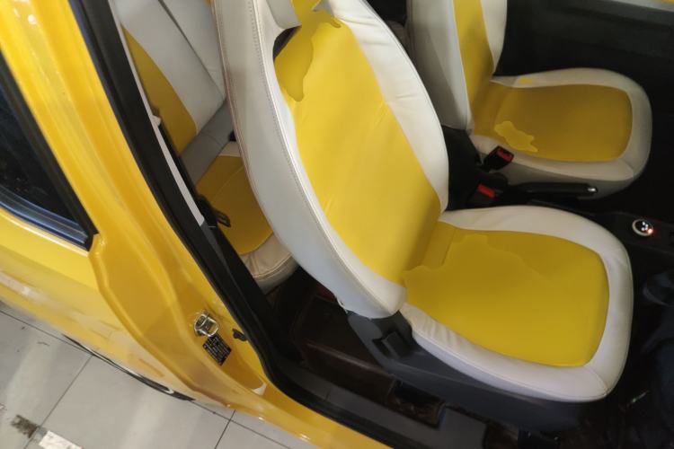 Used Wuling Hongguang MINIEV 2021 Macaron Fashion Model Lithium Iron Phosphate Right Front Seat