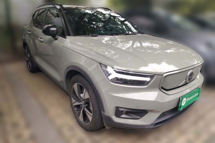 Used Volvo XC40 New Energy 2022 Long-Range Version Front Right 45 Deg
