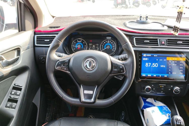 Used Dongfeng Fengon 580 2021 Revised ☆ Star Edition 1.8L Manual Elite Version Steering Wheel