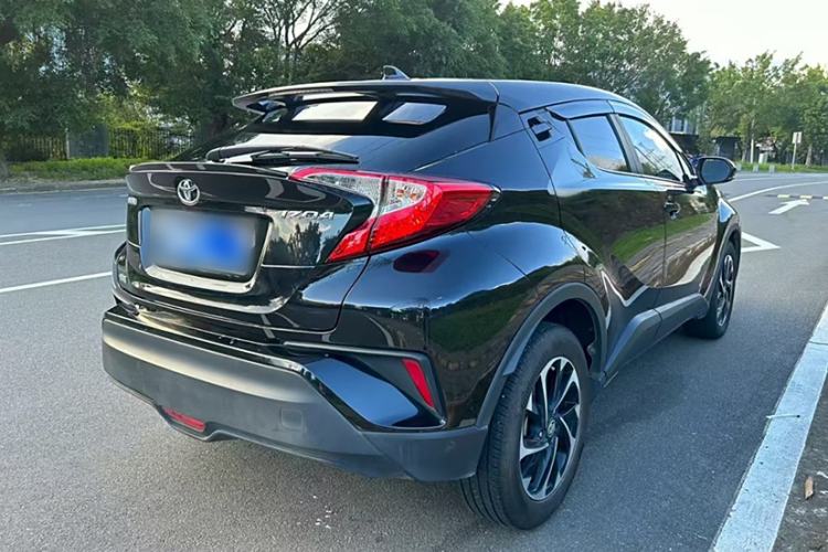 Used Toyota IZOA 2018 2.0L Yichi Version China VI Standard