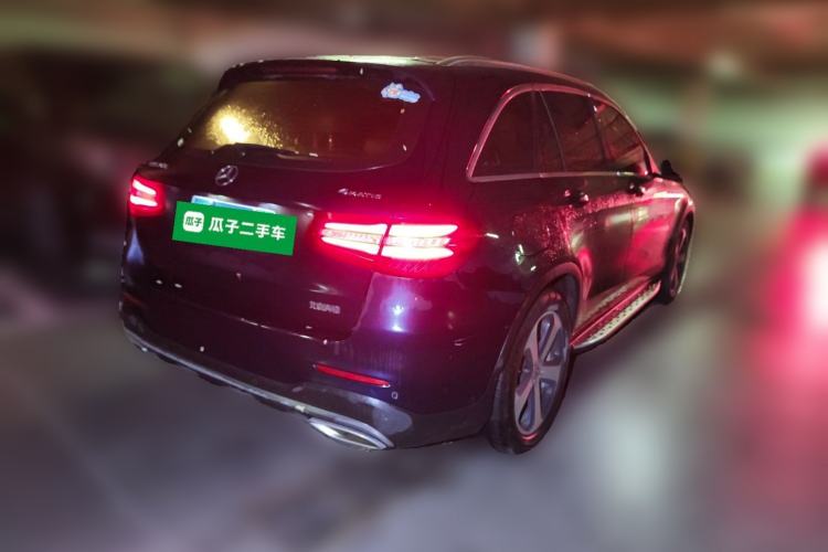 Used Mercedes-Benz GLC 2018 Facelift GLC 260 4MATIC Luxury Edition
