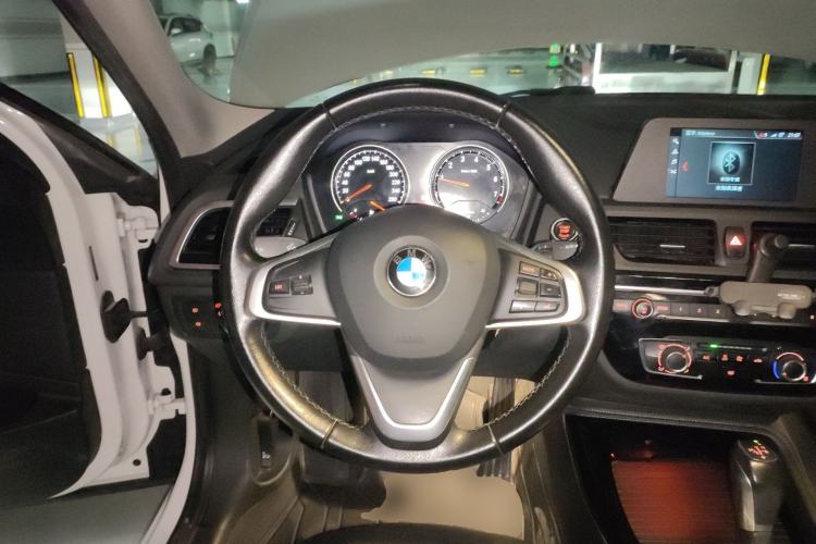 Used BMW 1 Series 2018 118i Sport Edition Steering Wheel