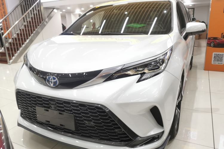 Used Toyota Granvia 2023 2.5L Hybrid Flagship VIP Edition