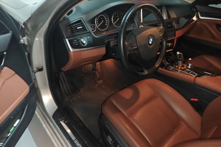 Used BMW 5 Series 2014 525Li Leading Model