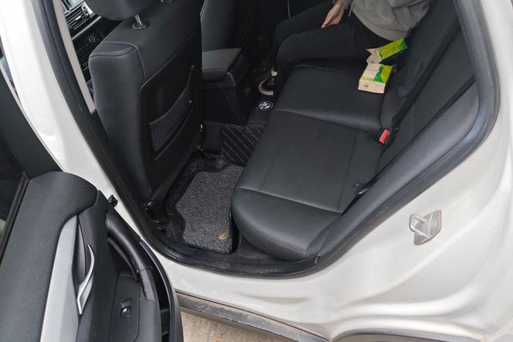 Used BMW X1 2014 sDrive18i Leading Model
