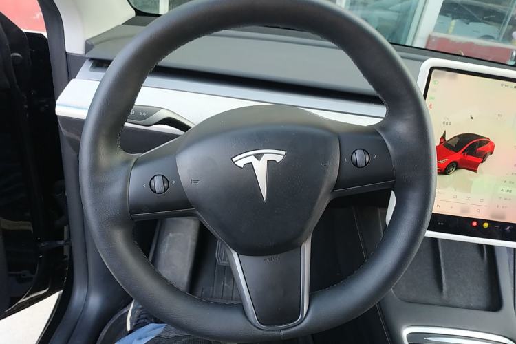 Used Tesla Model Y 2023 Rear-Wheel-Drive Version
