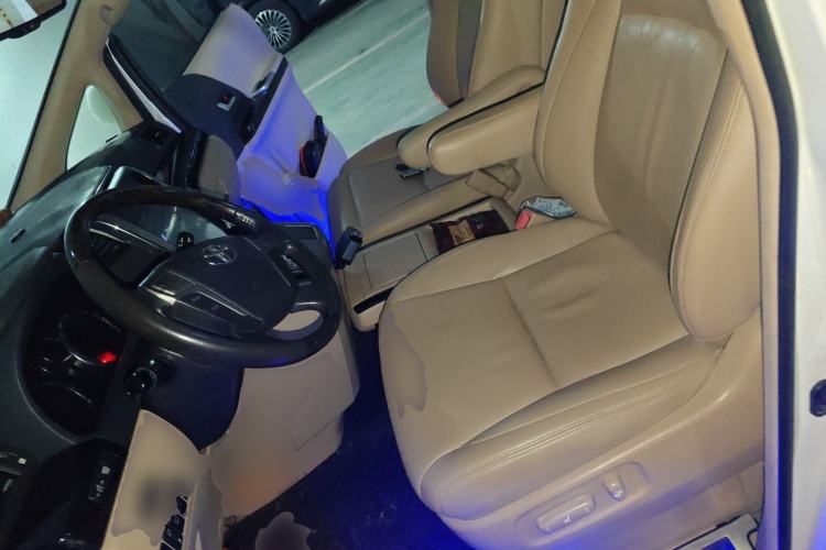 Used Toyota Alphard 2011 3.5L Luxury Edition Left Front Seat