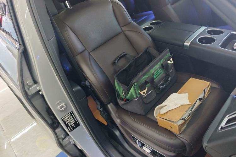 Used Li Auto L8 2023 Pro Model Right Front Seat