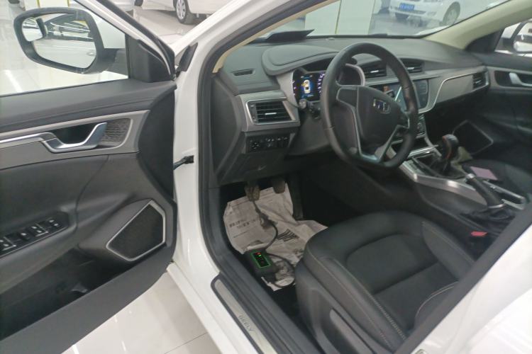 Used Geely Auto Emgrand GL 2017 1.8L Manual Elite Model Driver Seat