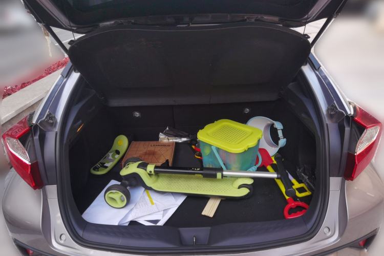 Used Toyota IZOA 2021 2.0L Yixing Version Trunk