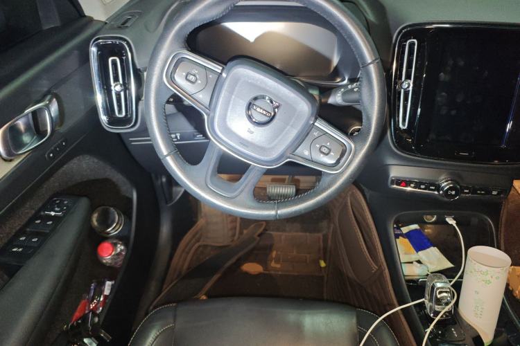 Used Volvo XC40 2020 T4 Four-Wheel Drive Smart Luxury Edition Steering Wheel