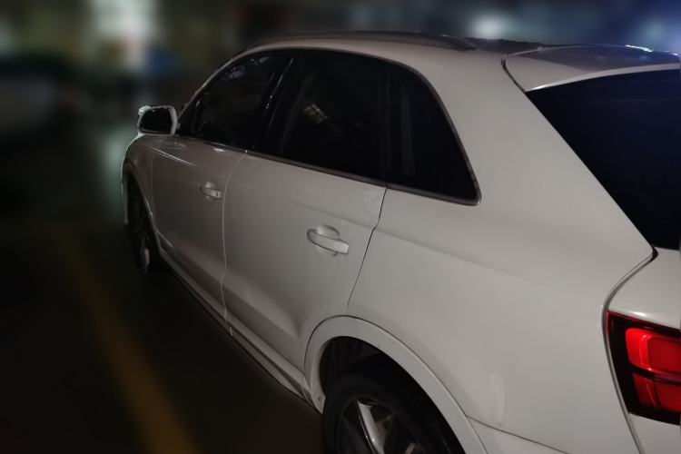 Used Audi Q3 2016 40 TFSI quattro all-wheel-drive sport model
