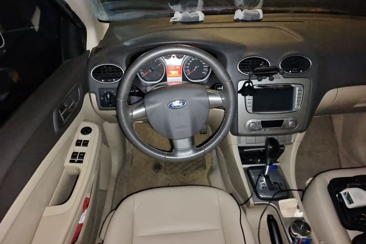 Used Ford Focus 2013 Hatchback Classic 1.8L Automatic Fashion Edition Steering Wheel