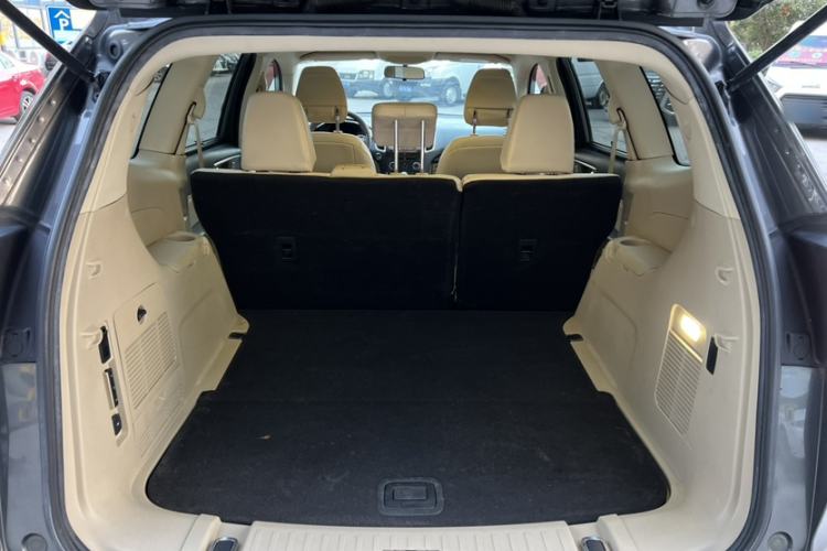 Used Ford Edge 2015 2.0T GTDi Two-Wheel-Drive Elite Edition Interior 2