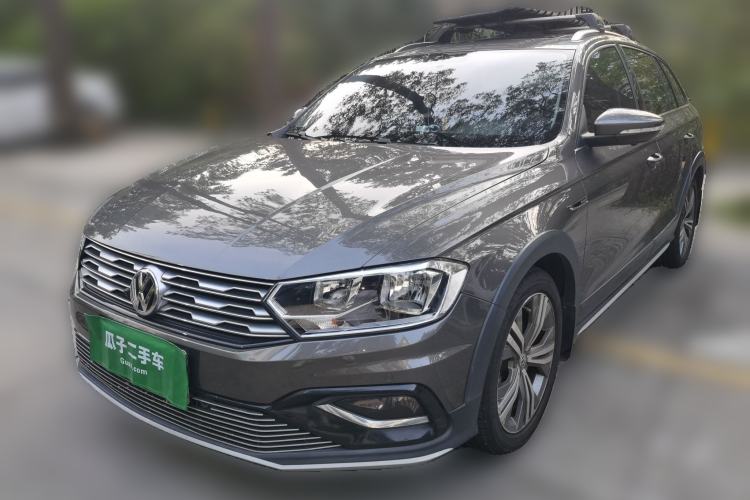 Used Volkswagen C-TREK 2017 1.6L Automatic Luxury Model