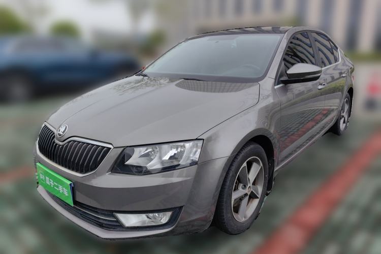 Used Skoda Octavia 2016 1.6L Manual Smart Drive Version