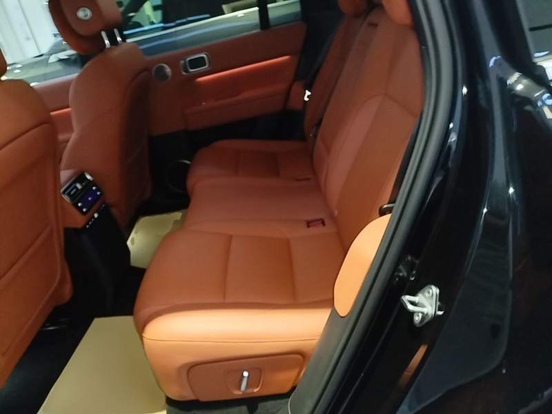 Used Li Auto L6 2025 Max Smart Refresh Edition — 16