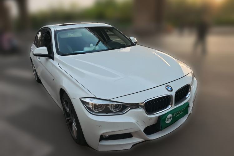 Used BMW 3 Series 2019 320Li M Sport Package Front Right 45 Deg