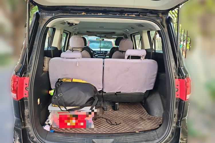 Used SAIC MAXUS G10 2016 2.0T Automatic Elite Edition Trunk