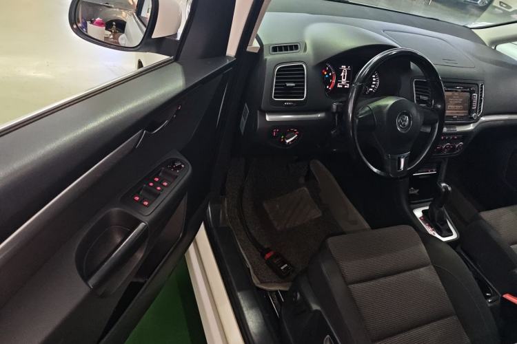 Used Volkswagen Sharan 2013 1.8TSI Standard Model Euro IV
