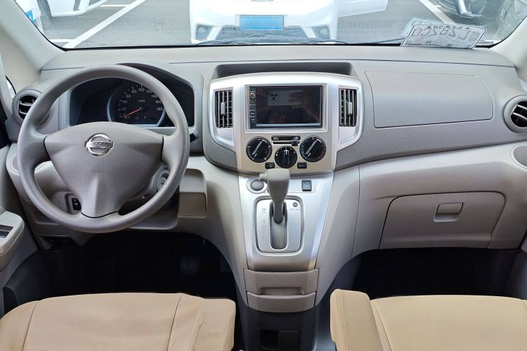 Used Nissan NV200 2016 Revised Version 1.6L CVT Luxury Edition
