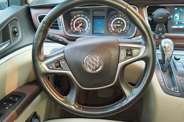 Used Buick GL8 2018 28T Luxury Model China VI Standard
