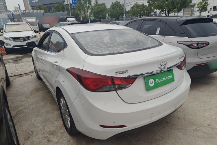 Used Hyundai Elantra (5th Generation / Langdong) 2016 1.6L Automatic Smart Version
