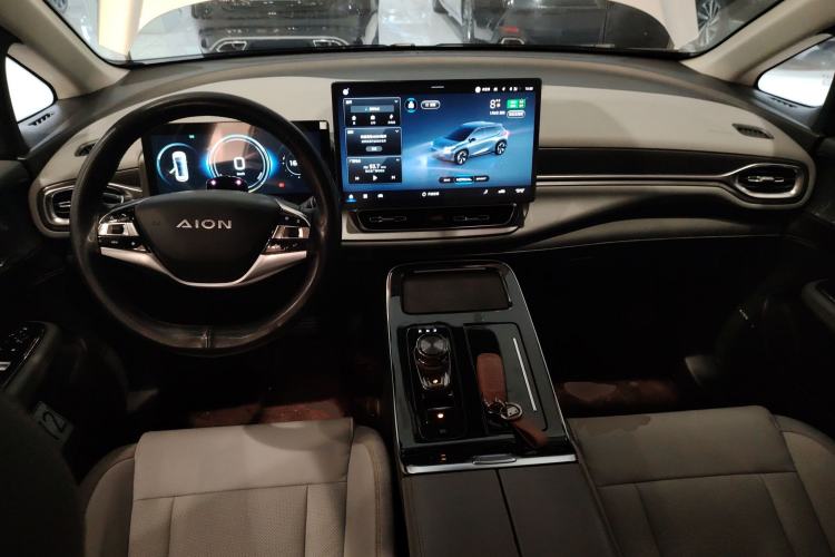 Used AION V 2022 Plus 80 Leader Edition Ternary Lithium Interior 2