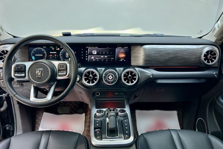 Used Tank 300 2021 City Edition 2.0T—Truly Stylish
