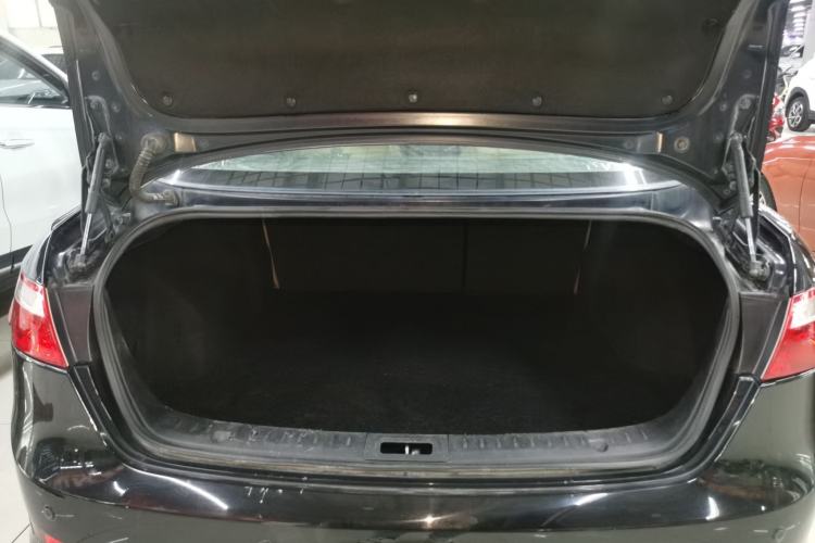 Used Bestune B70 2016 2.0L automatic Comfort trim level
