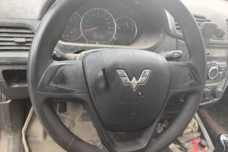 Used Wuling Hongguang 2015 1.2L S Base Model China V Standard