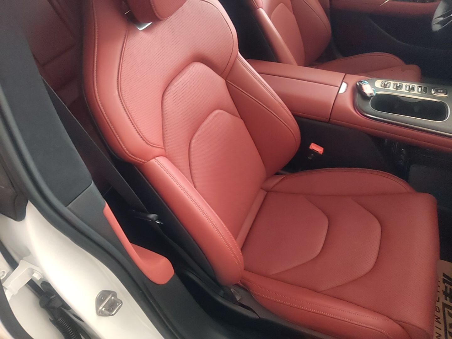 Xiaomi Auto SU7 2024 Four-Wheel Drive Ultra-Long Range Advanced Intelligent Driving Max Edition — снимка 19