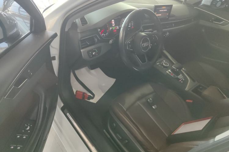 Used Audi A4L 2019 40 TFSI Ambition China VI