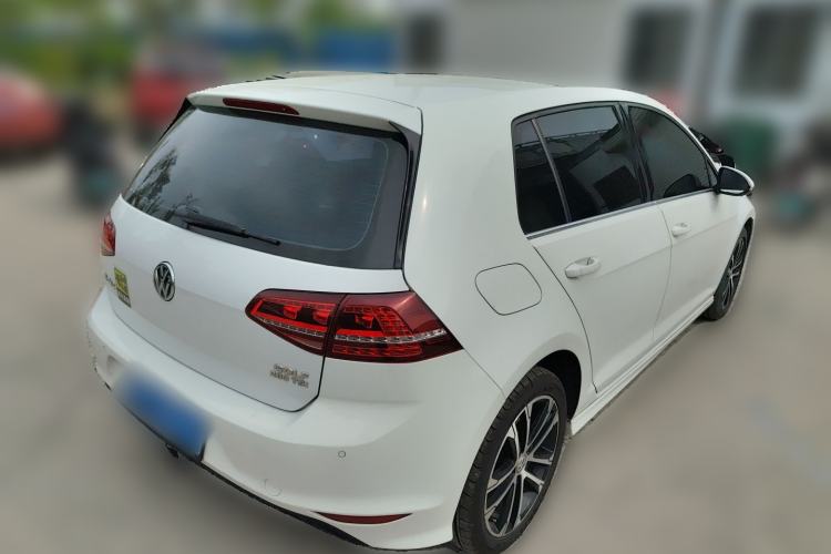 Used Volkswagen Golf 2016 1.4TSI Automatic R-Line Rear Right 45 Deg