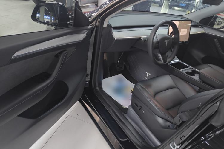Used Tesla Model Y 2023 Rear-Wheel-Drive Version Driver Seat