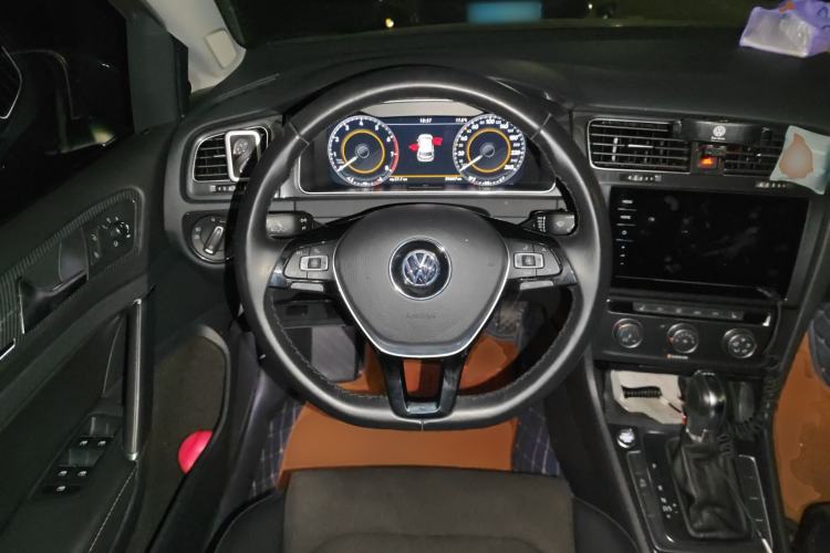 Used Volkswagen Golf 2020 Zhiai Edition 280TSI DSG Luxury Model