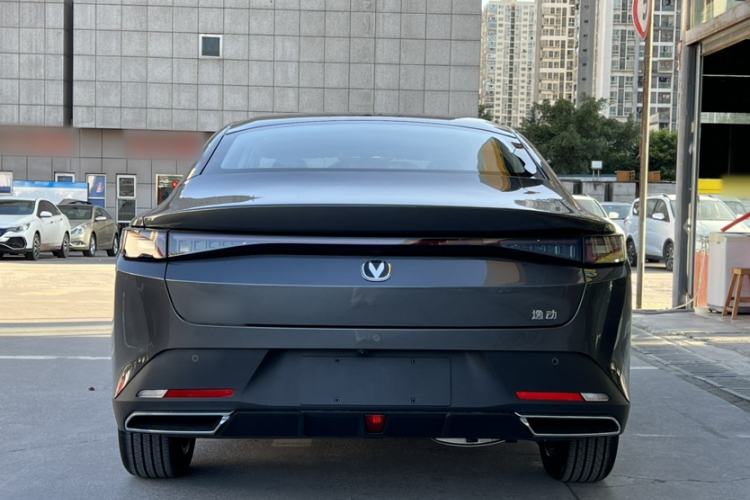 Used CHANGAN Eado 2025 Blue Whale 1.5T 500Bar Prestige Model
